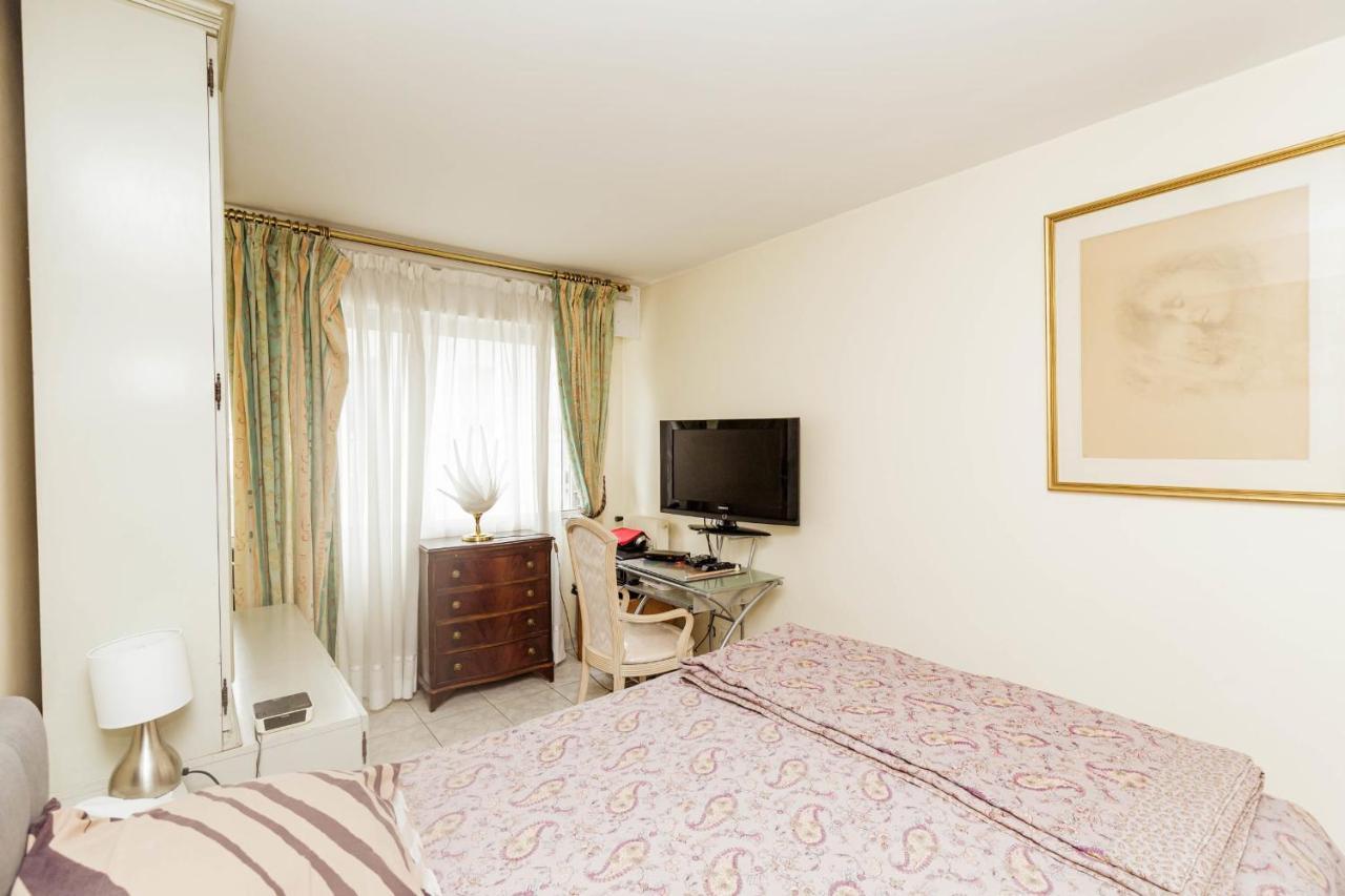 Spacious T3 With View In The Heart Of The City! Charenton-le-Pont Eksteriør billede